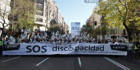 Bajo el lema 'SOS Discapacidad-Derechos, Inclusión y Bienestar a Salvo', colectivos de toda España que representan a las personas con discapacidad