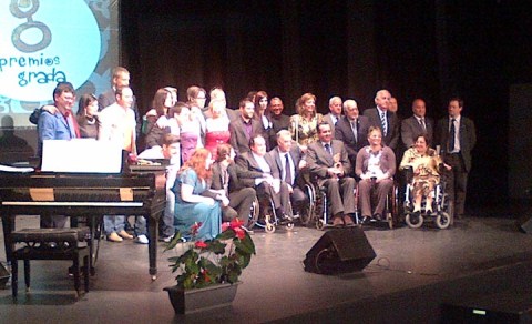 En la imagen, foto de familia con los premiados.